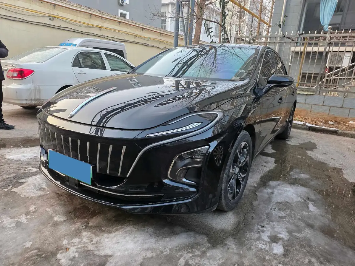 2022 HongQi E-QM5 BEV 54KWH
