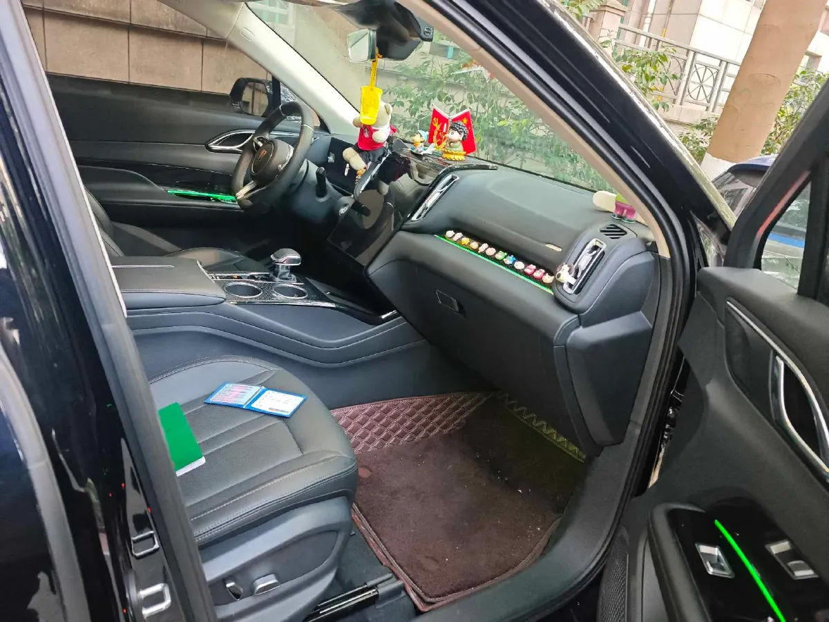 2023 HongQi HS3 1.5T 169HP L4 7DCT,autocango,china used car exporter,china ev exporter,chinese used car exporter,chinese used ev exporter