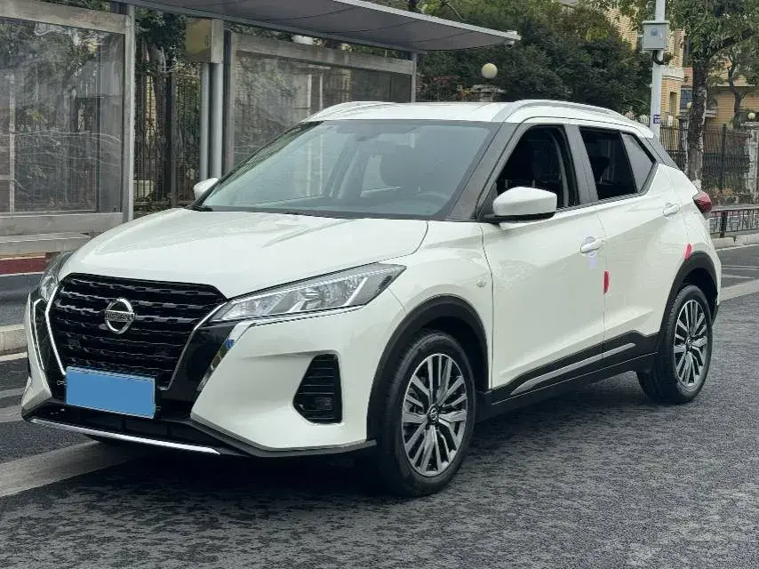 2022 Nissan Kicks 1.5L 122HP L4 CVT