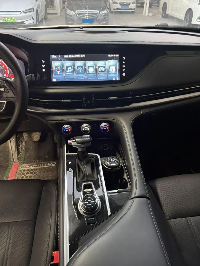 2021 ChangAn CS95 2.0T 233HP L4 6AT,autocango,china used car exporter,china ev exporter,chinese used car exporter,chinese used ev exporter