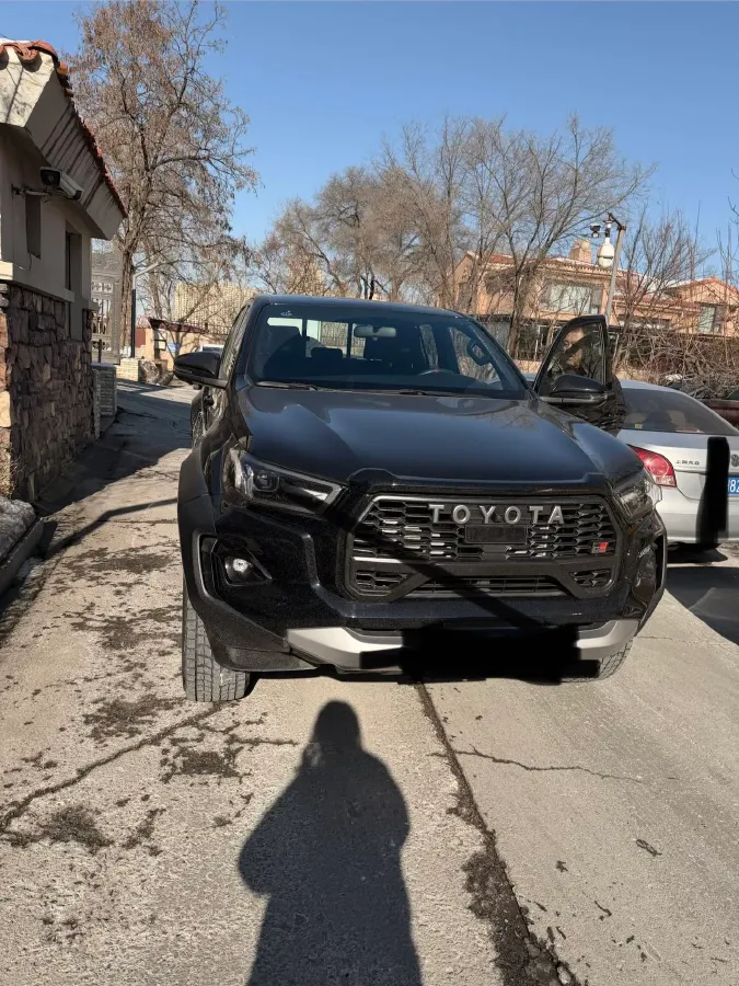 2022 Toyota Land Cruiser 3.4T 415HP V6 10AT,autocango,china used car exporter,china ev exporter,chinese used car exporter,chinese used ev exporter