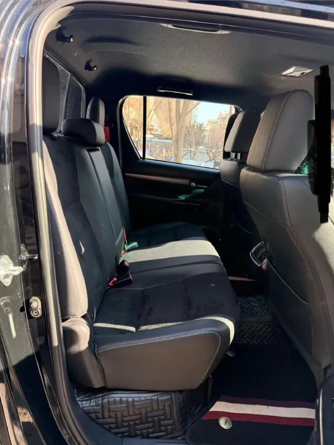 2022 Toyota Land Cruiser 3.4T 415HP V6 10AT,autocango,china used car exporter,china ev exporter,chinese used car exporter,chinese used ev exporter