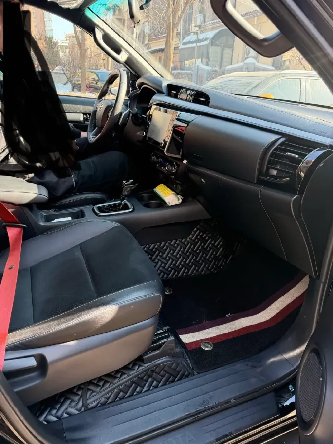 2022 Toyota Land Cruiser 3.4T 415HP V6 10AT,autocango,china used car exporter,china ev exporter,chinese used car exporter,chinese used ev exporter