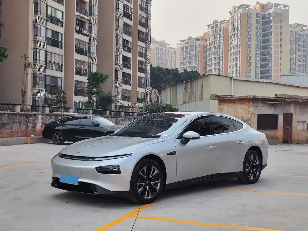 2020 DS 7 1.6T 215HP L4 8AT