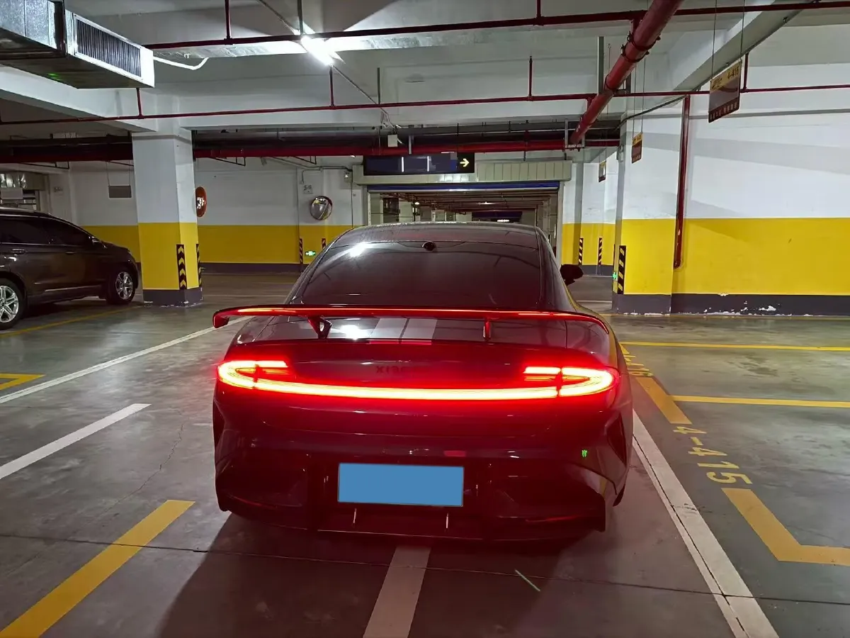 2025 MI SU7 Ultra BEV 93.7KWH,autocango,china used car exporter,china ev exporter,chinese used car exporter,chinese used ev exporter