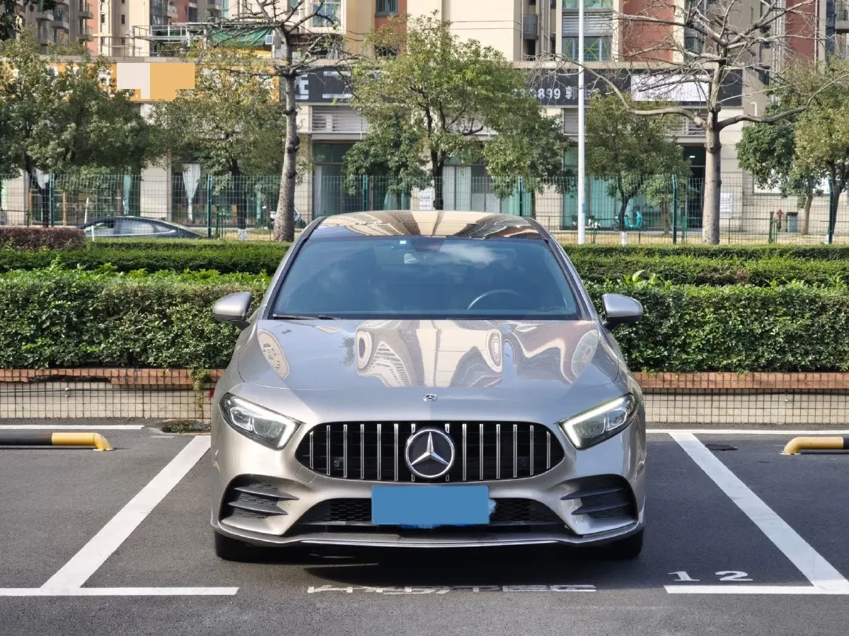 2020 Mercedes-Benz A Class 1.3T 163HP L4 7DCT,autocango,china used car exporter,china ev exporter,chinese used car exporter,chinese used ev exporter