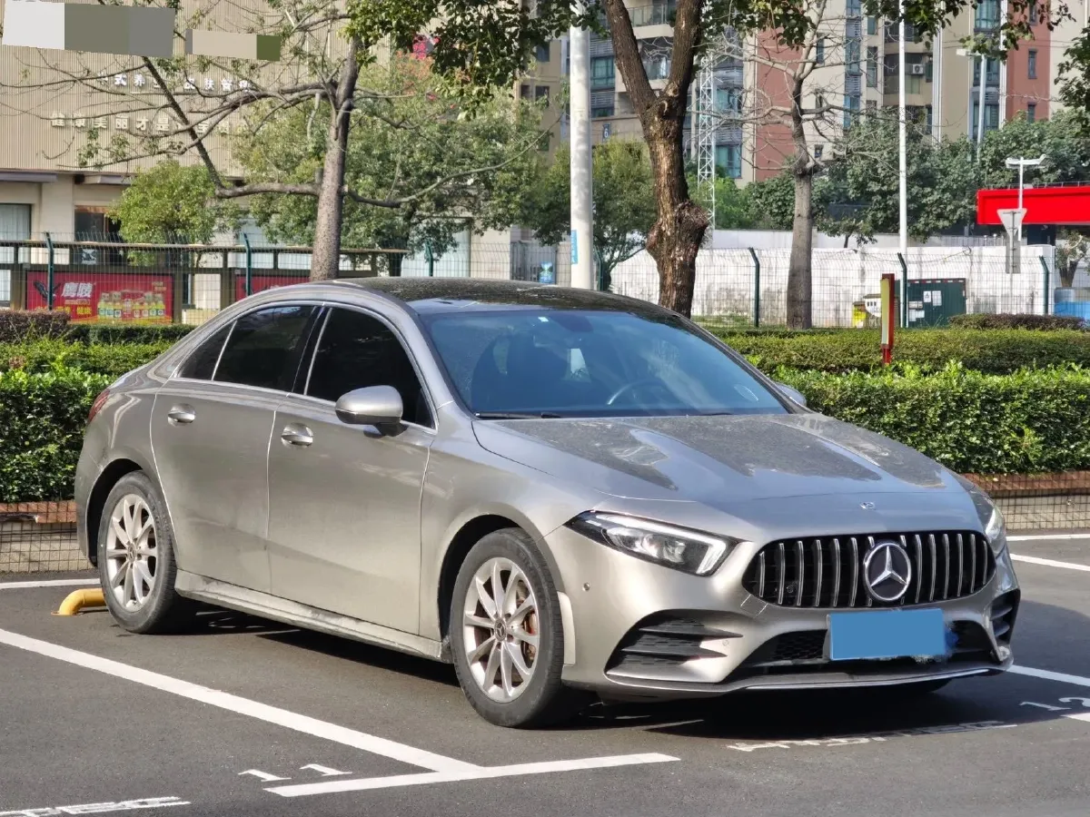 2020 Mercedes-Benz A Class 1.3T 163HP L4 7DCT,autocango,china used car exporter,china ev exporter,chinese used car exporter,chinese used ev exporter