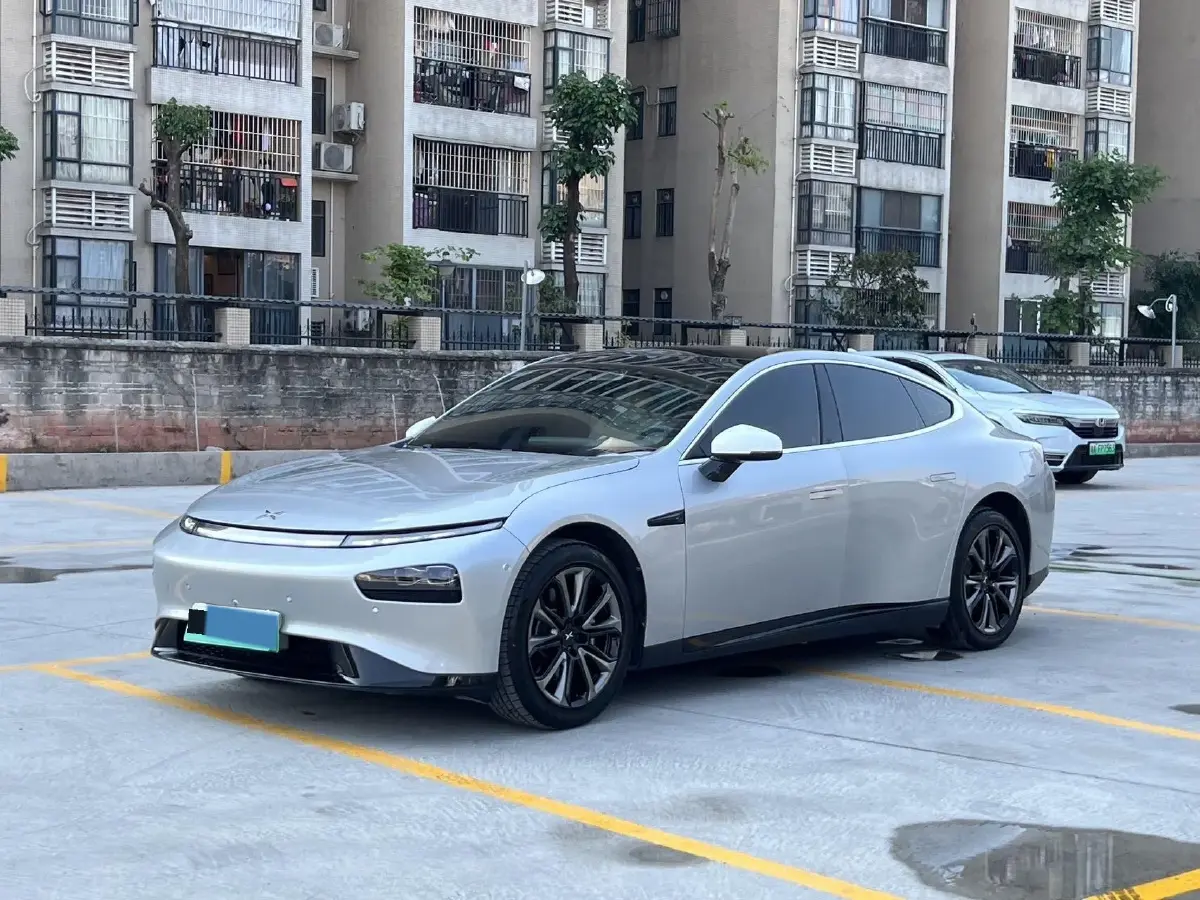 2020 DS 7 1.6T 215HP L4 8AT