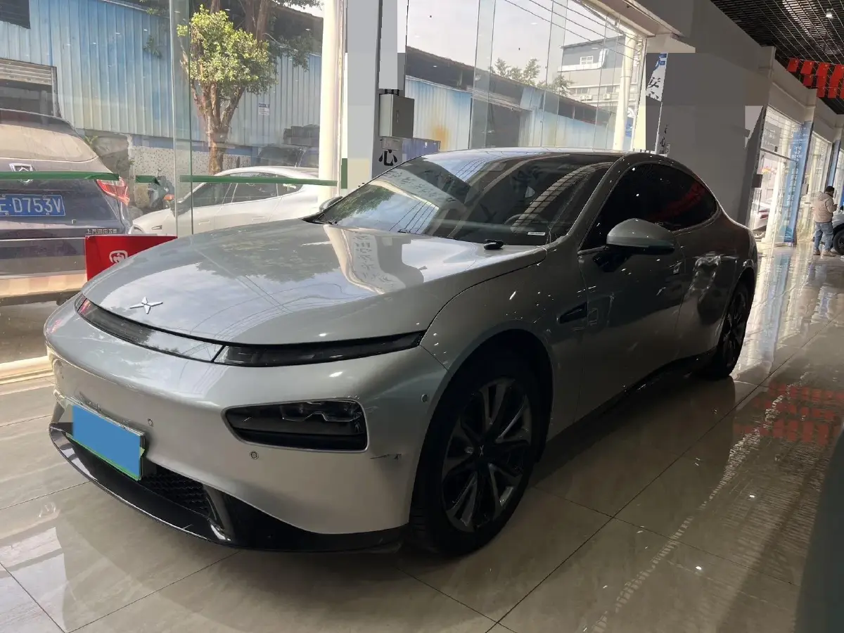 2020 DS 7 1.6T 215HP L4 8AT