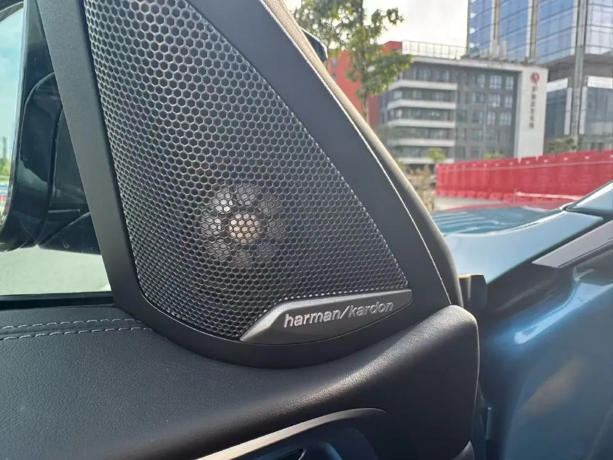 2024 BMW M4 3.0T 530HP L6 8AT,autocango,china used car exporter,china ev exporter,chinese used car exporter,chinese used ev exporter