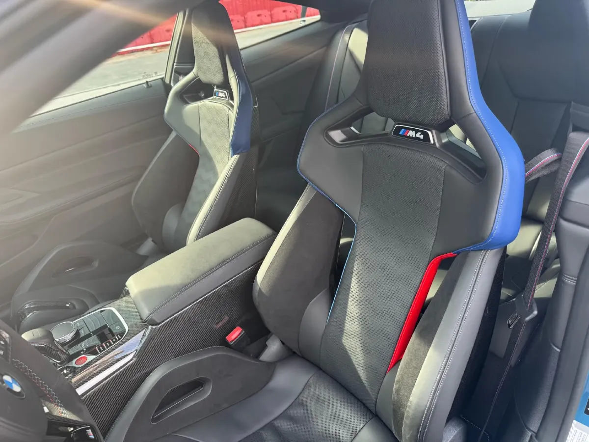 2024 BMW M4 3.0T 530HP L6 8AT,autocango,china used car exporter,china ev exporter,chinese used car exporter,chinese used ev exporter