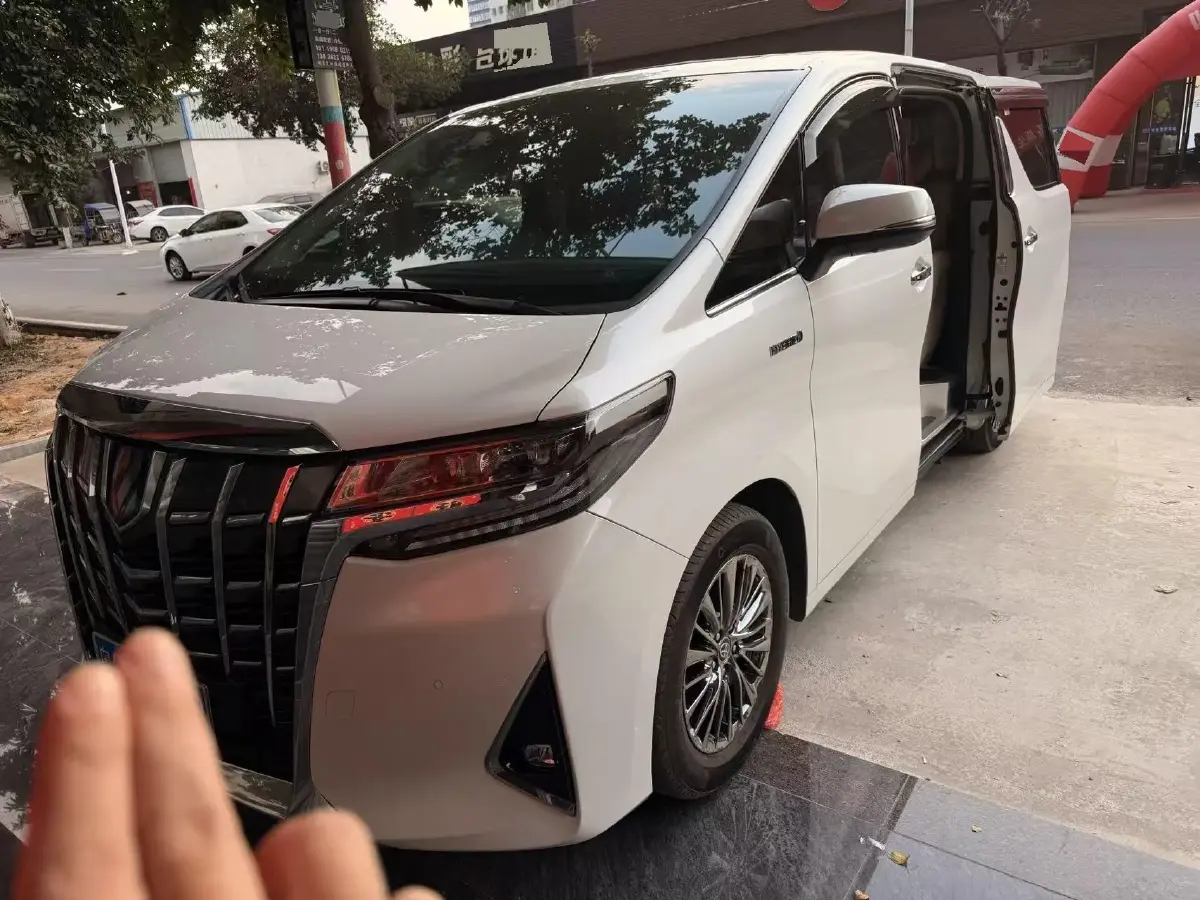 2018 Toyota Alphard 3.5L 301HP V6 8AT