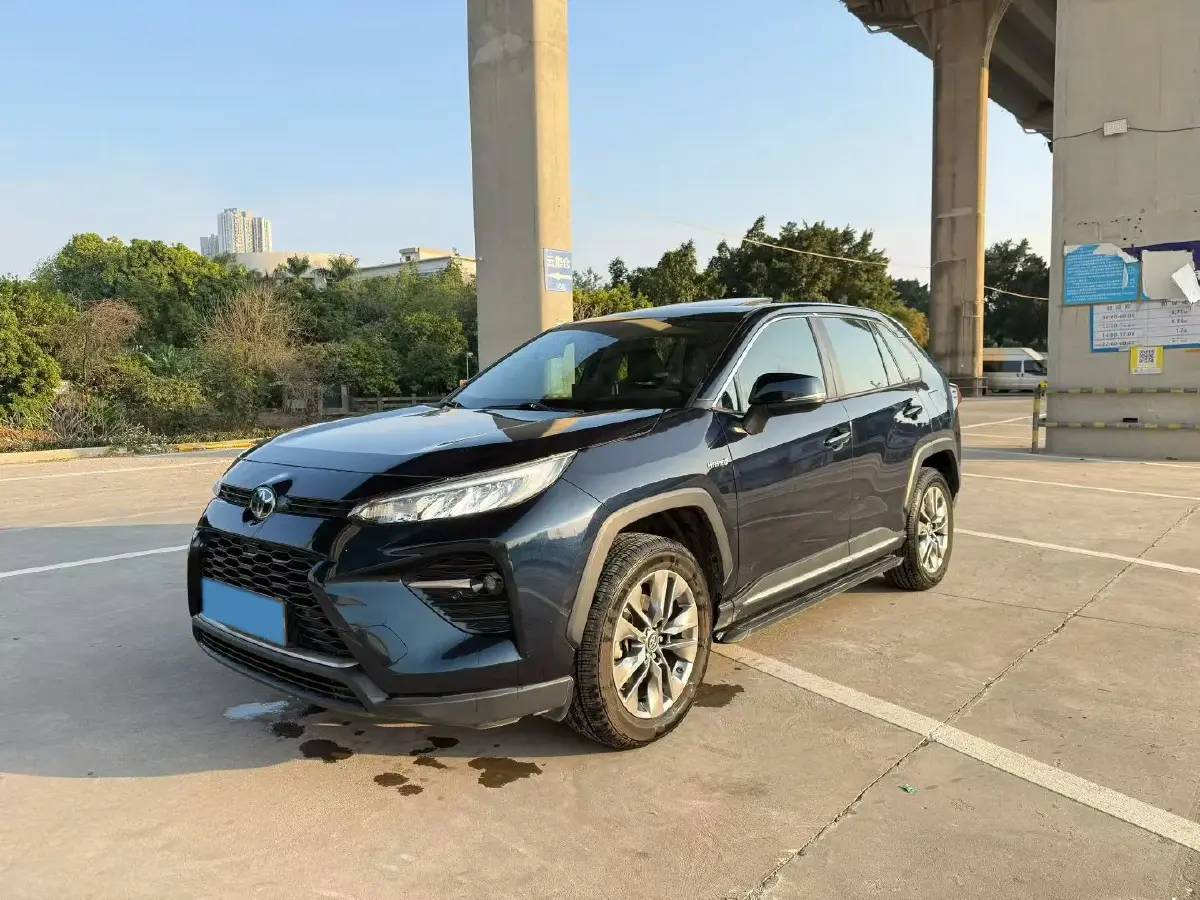2020 Toyota Wildlander 2.5L 178HP L4 E-CVT Hybrid