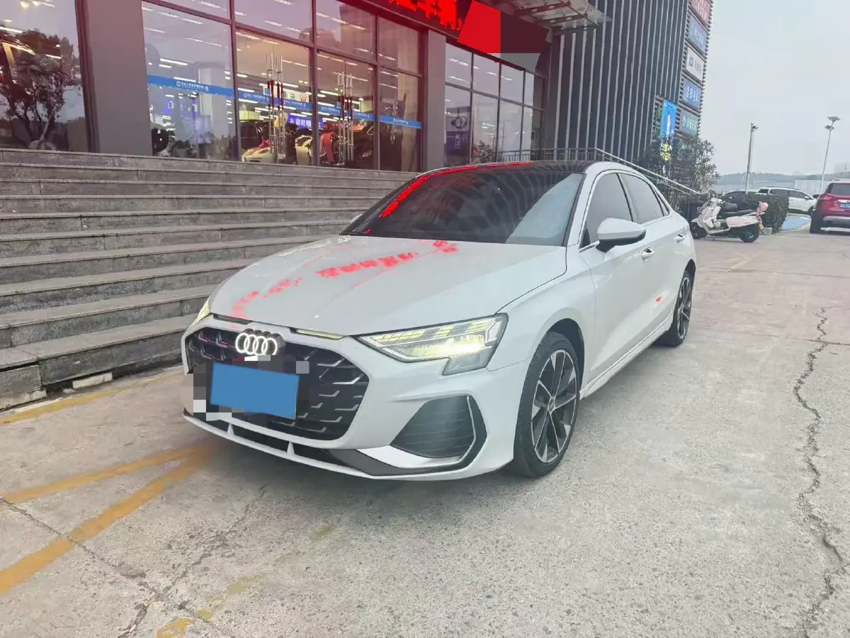 2025 Audi A3 1.5T 160HP L4 7DCT