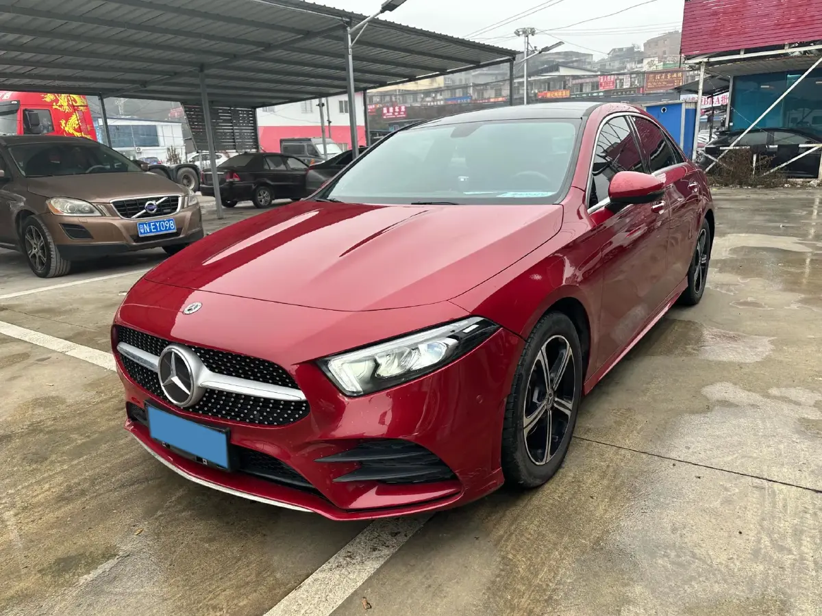 2022 Mercedes-Benz A Class 1.3T 163HP L4 7DCT
