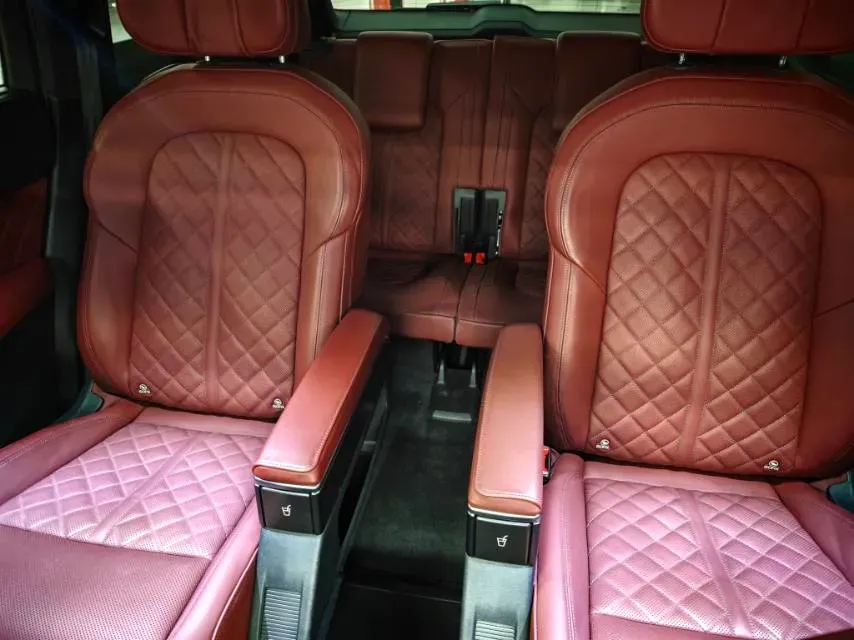 2024 Audi Q6 2.0T 265HP L4 7DCT,autocango,china used car exporter,china ev exporter,chinese used car exporter,chinese used ev exporter