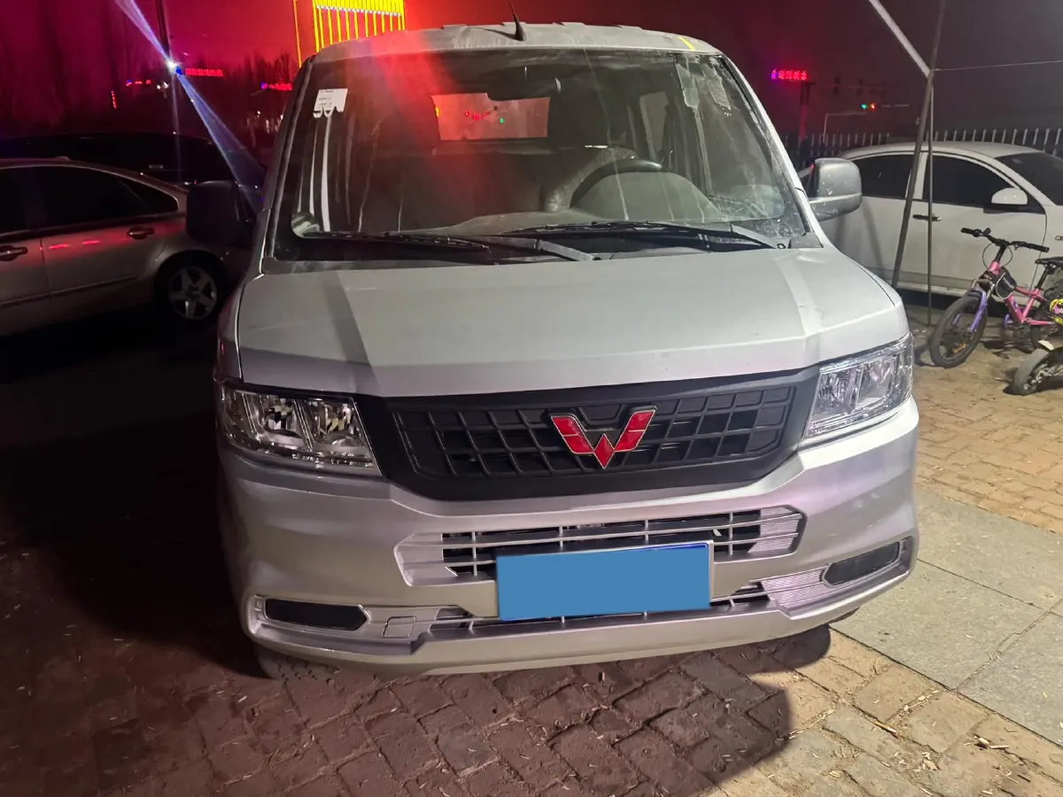 2021 NLM Motor QiTeng N60 1.5L 116HP L4 5MT,autocango,china used car exporter,china ev exporter,chinese used car exporter,chinese used ev exporter