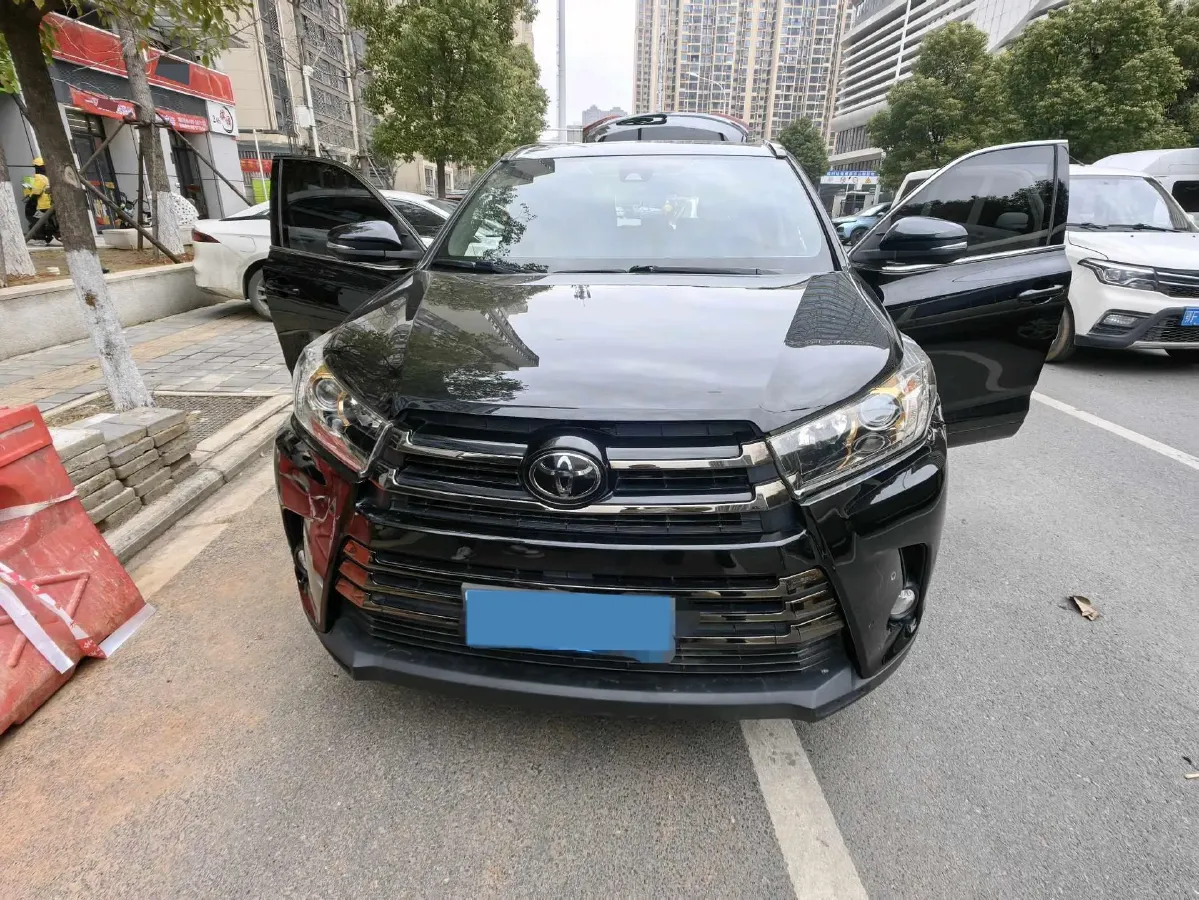 2019 HanTeng V7 1.5T 156HP L4 6AT,autocango,china used car exporter,china ev exporter,chinese used car exporter,chinese used ev exporter