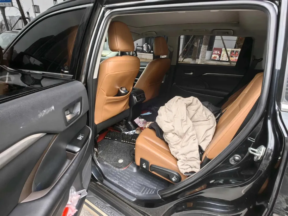 2019 HanTeng V7 1.5T 156HP L4 6AT,autocango,china used car exporter,china ev exporter,chinese used car exporter,chinese used ev exporter