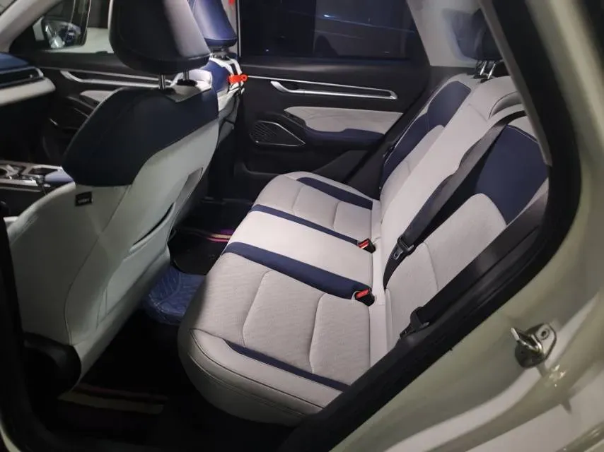 2022 Geely Emgrand 1.5L 114HP L4 CVT,autocango,china used car exporter,china ev exporter,chinese used car exporter,chinese used ev exporter