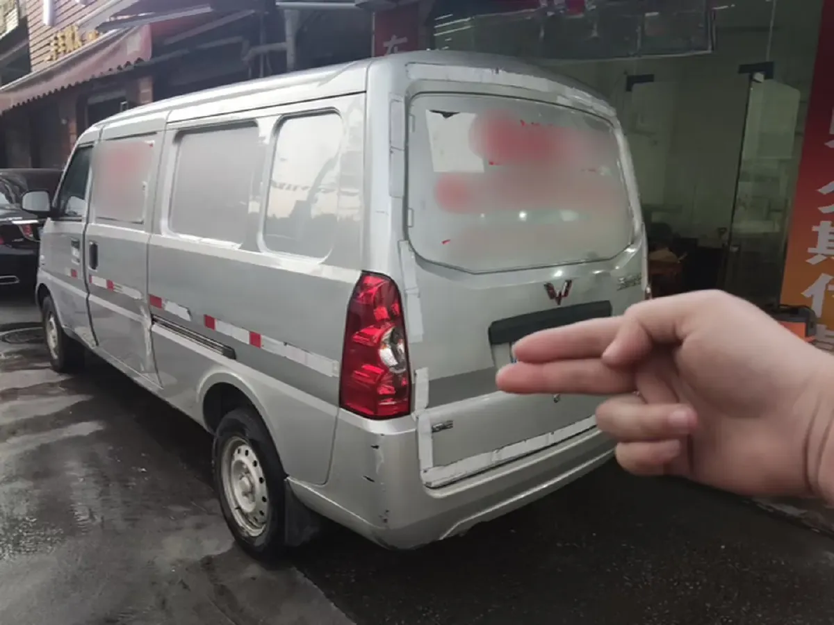 2021 SWM X2 1.5L 112HP L4 5MT,autocango,china used car exporter,china ev exporter,chinese used car exporter,chinese used ev exporter