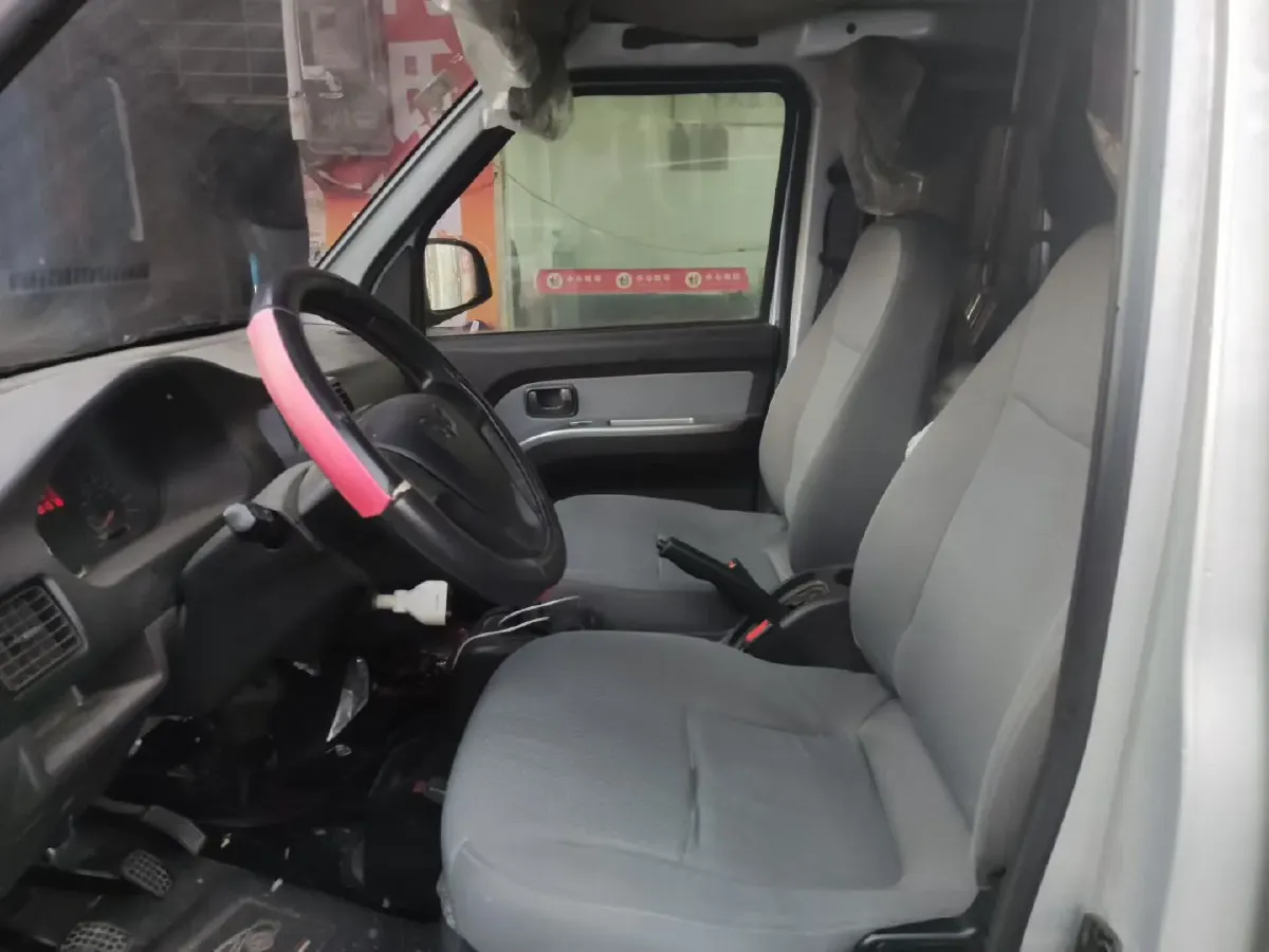 2021 SWM X2 1.5L 112HP L4 5MT,autocango,china used car exporter,china ev exporter,chinese used car exporter,chinese used ev exporter