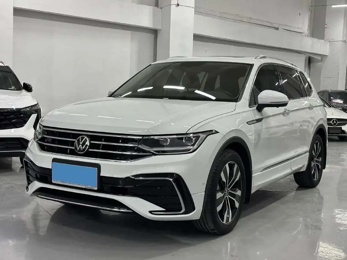 2024 Volkswagen Tiguan L 2.0T 186HP L4 7DCT