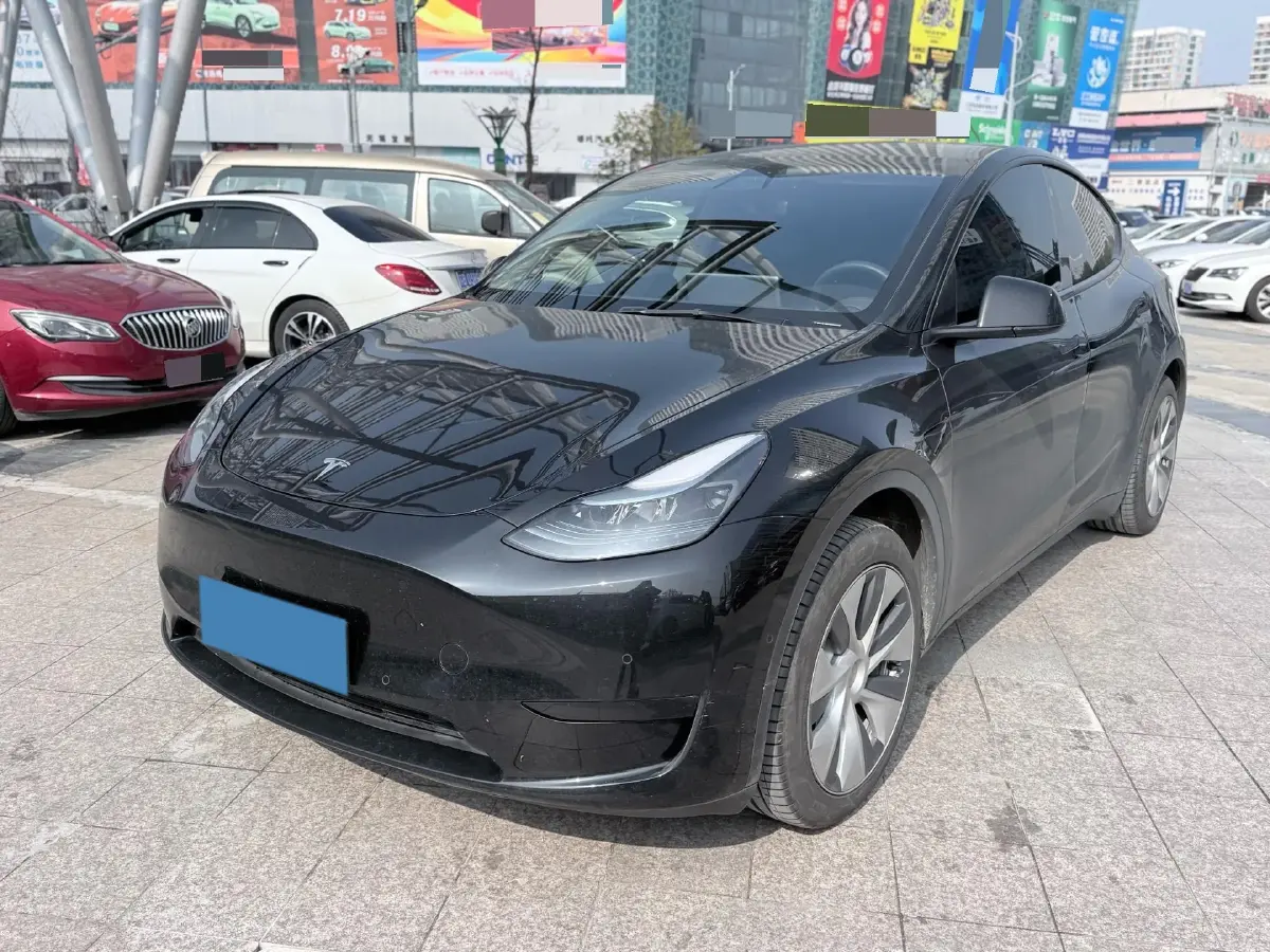 2022 Tesla Model Y BEV 60KWH