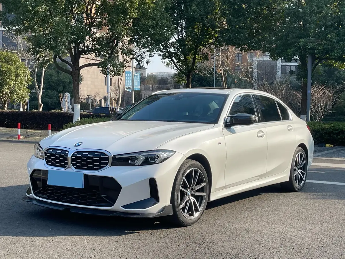 2023 BMW 3 Series 2.0T 184HP L4 8AT