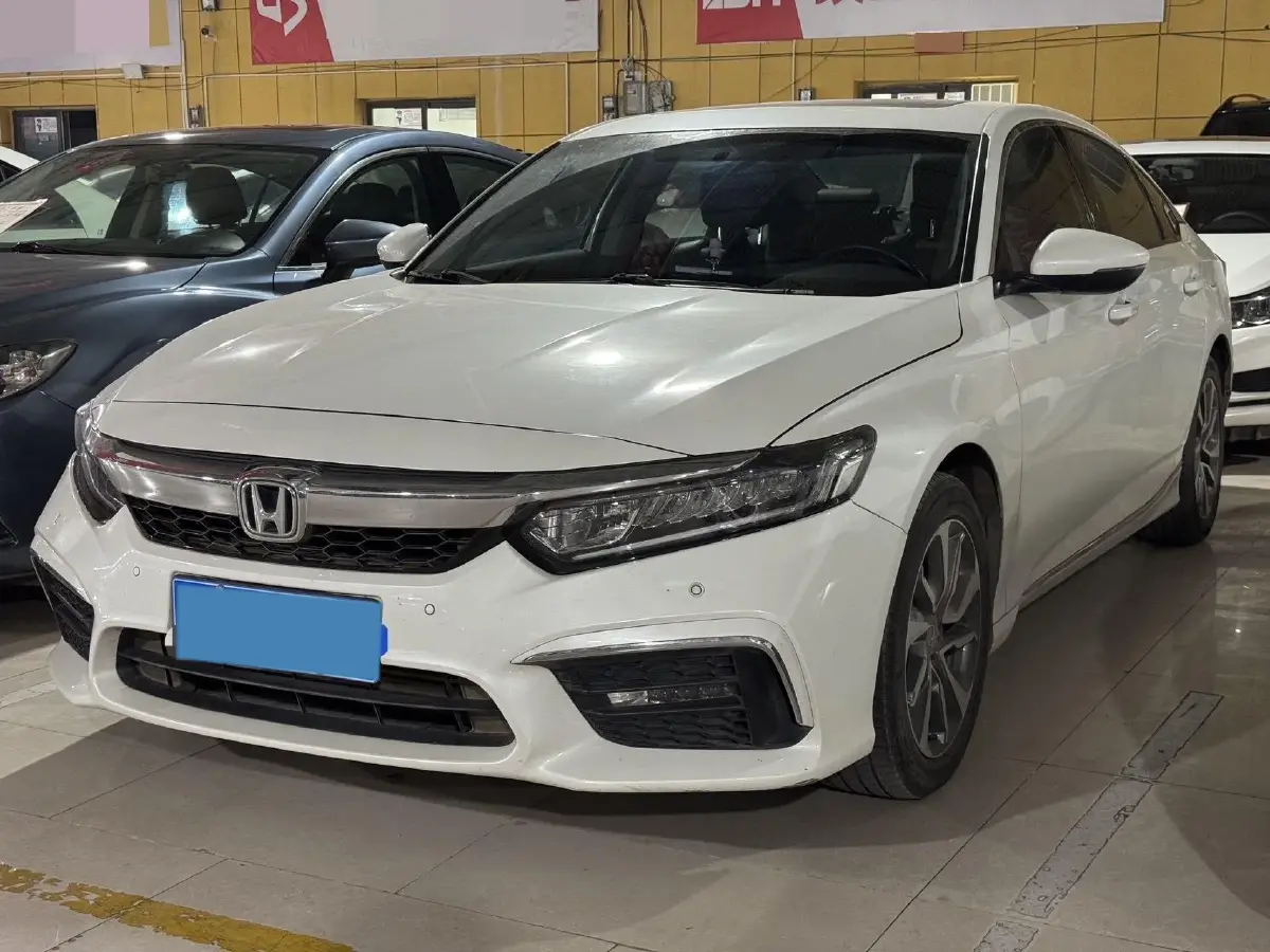2019 Honda Inspire 1.5T 194HP L4 CVT