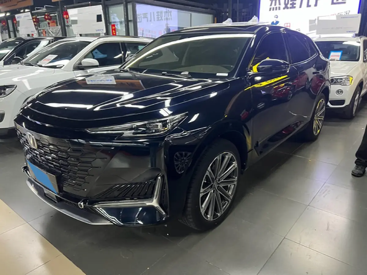 2021 ChangAn UNI-K 2.0T 233HP L4 8AT