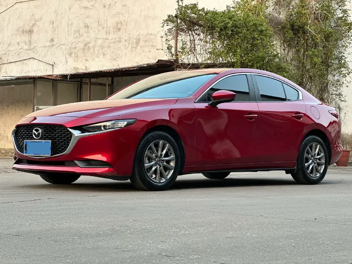 2020 Mazda 3 Axela 1.5L 117HP L4 6AT