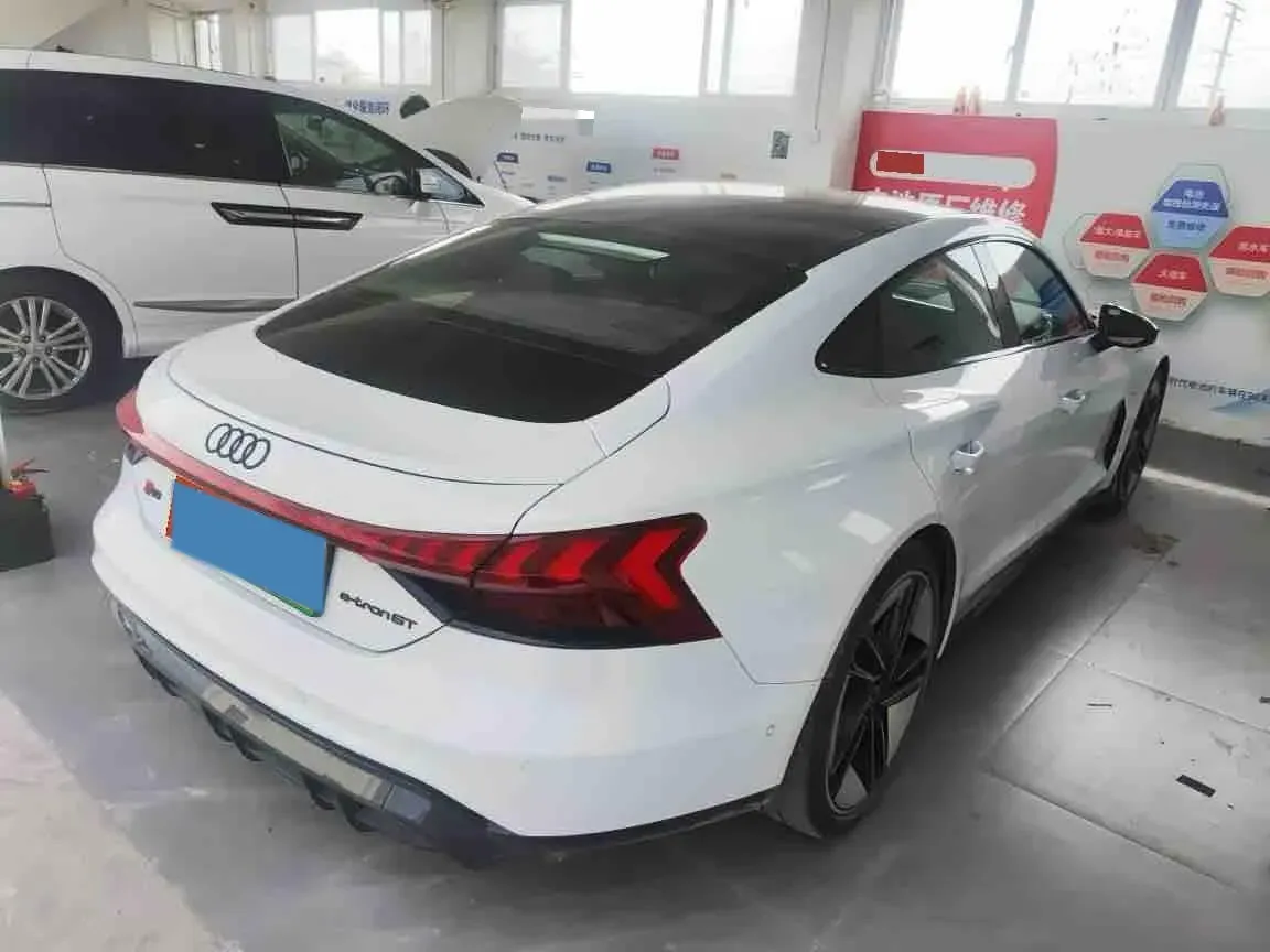2023 Audi RS e-tron GT 2AT BEV 93.4KWH,autocango,china used car exporter,china ev exporter,chinese used car exporter,chinese used ev exporter