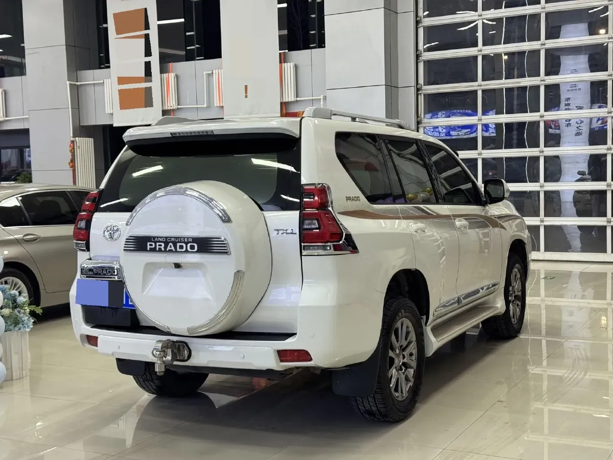 2016 Jaguar XF 2.0T 240HP L4 8AT,autocango,china used car exporter,china ev exporter,chinese used car exporter,chinese used ev exporter