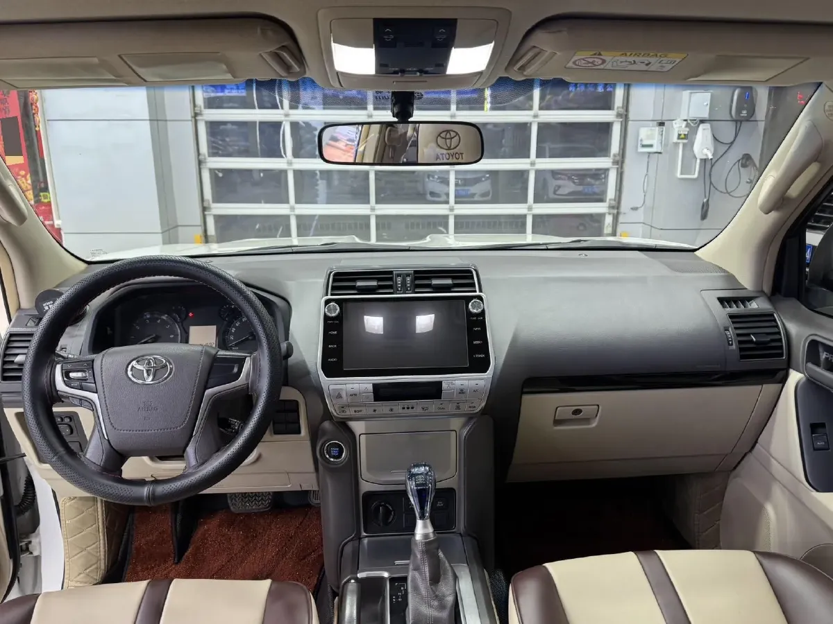 2016 Jaguar XF 2.0T 240HP L4 8AT,autocango,china used car exporter,china ev exporter,chinese used car exporter,chinese used ev exporter