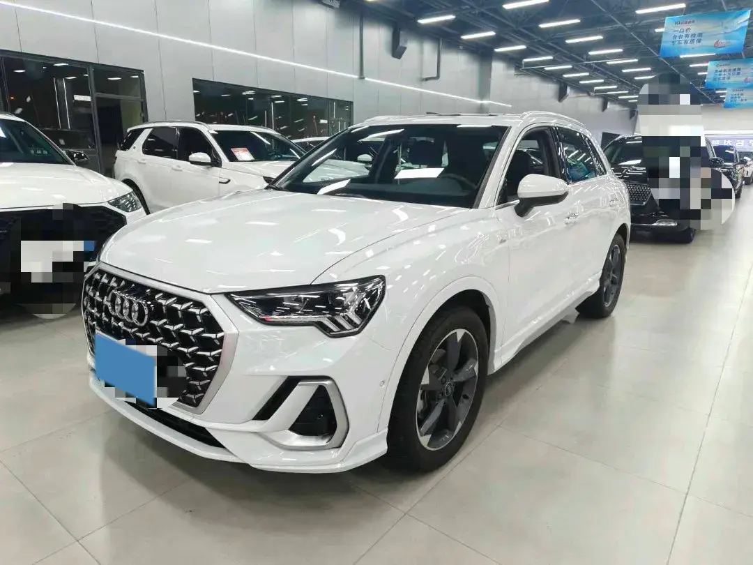 2024 Audi Q3 1.5T 160HP L4 7DCT