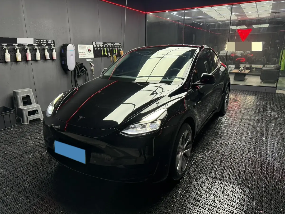 2022 Tesla Model Y BEV 60KWH