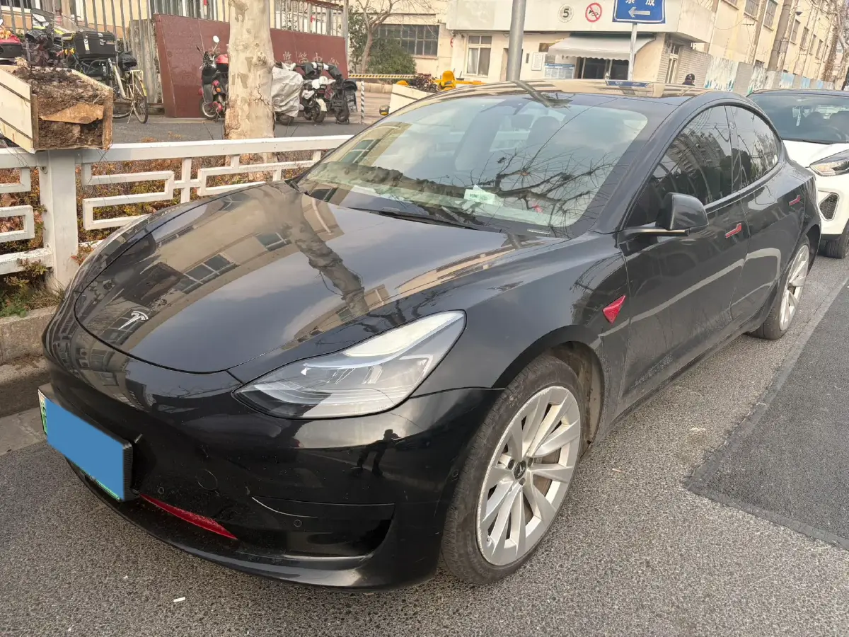 2022 Tesla Model 3 BEV 60KWH