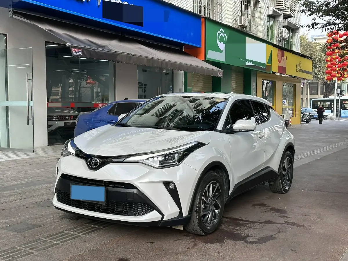 2023 Toyota C-HR 2.0L 171HP L4 CVT