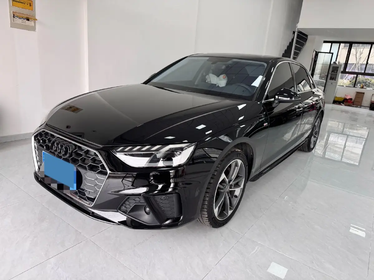 2020 Audi A4L 2.0T 190HP L4 7DCT