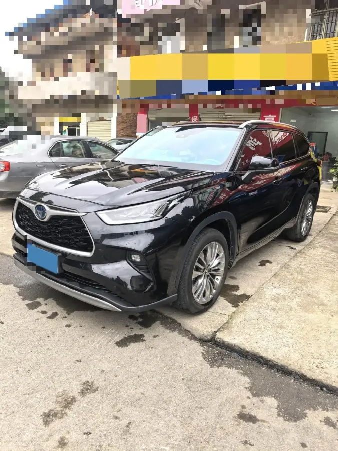 2024 Toyota Highlander 2.5L 189HP L4 E-CVT Hybrid