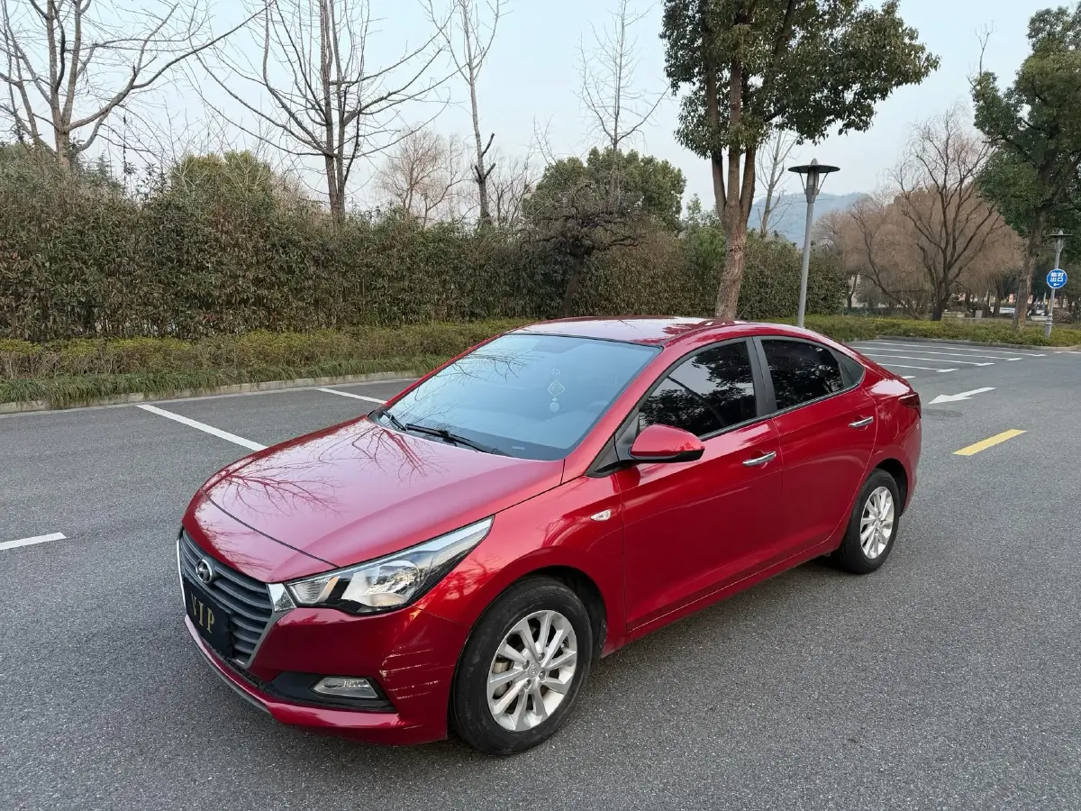 2016 Hyundai Verna 1.4L 100HP L4 6AT