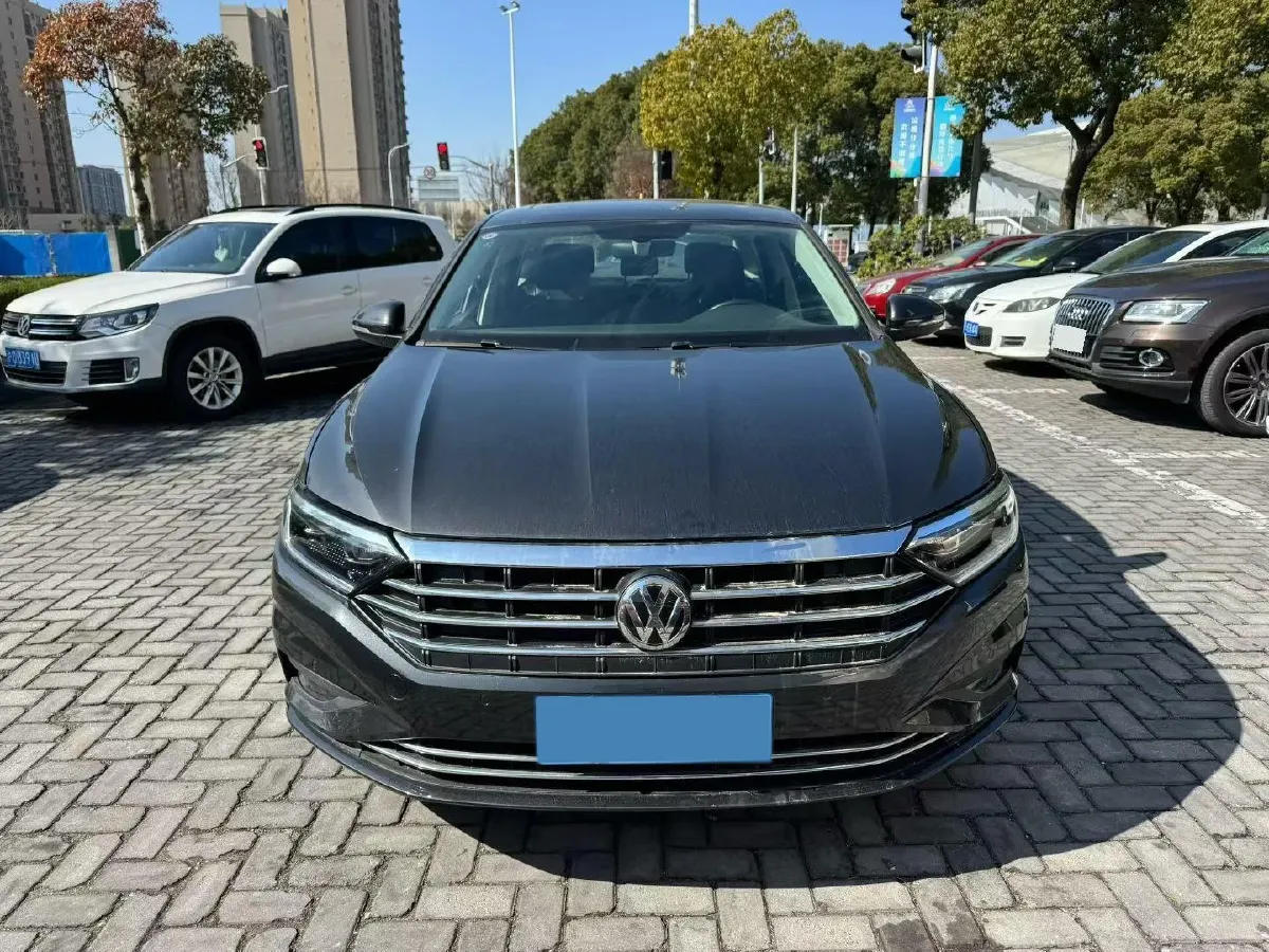 2019 Luxgen Grand 7 MPV 2.0T 188HP L4 6AT,autocango,china used car exporter,china ev exporter,chinese used car exporter,chinese used ev exporter