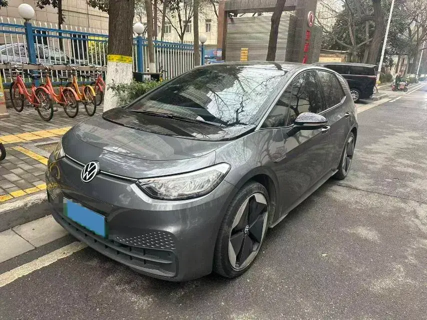 2023 Volkswagen ID.3 BEV 52.8KWH