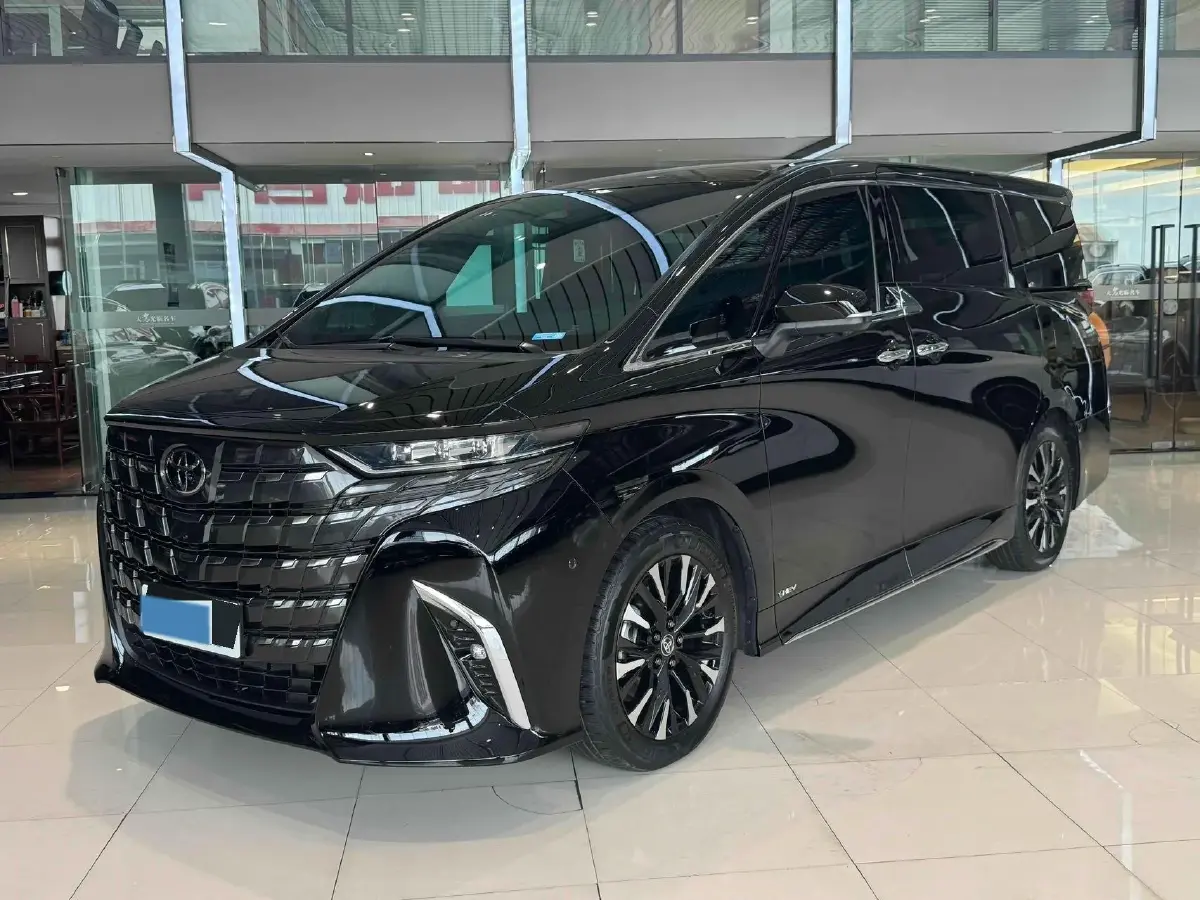 2024 Toyota Alphard 2.5L 190HP L4 E-CVT Hybrid