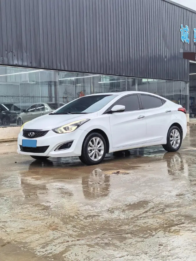 2016 Hyundai Elantra 1.6L 128HP L4 6MT