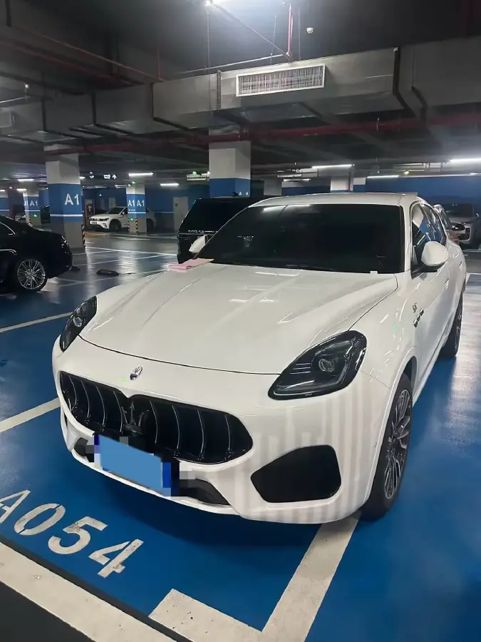 2022 Maserati Levante 2.0T 330HP L4 8AT
