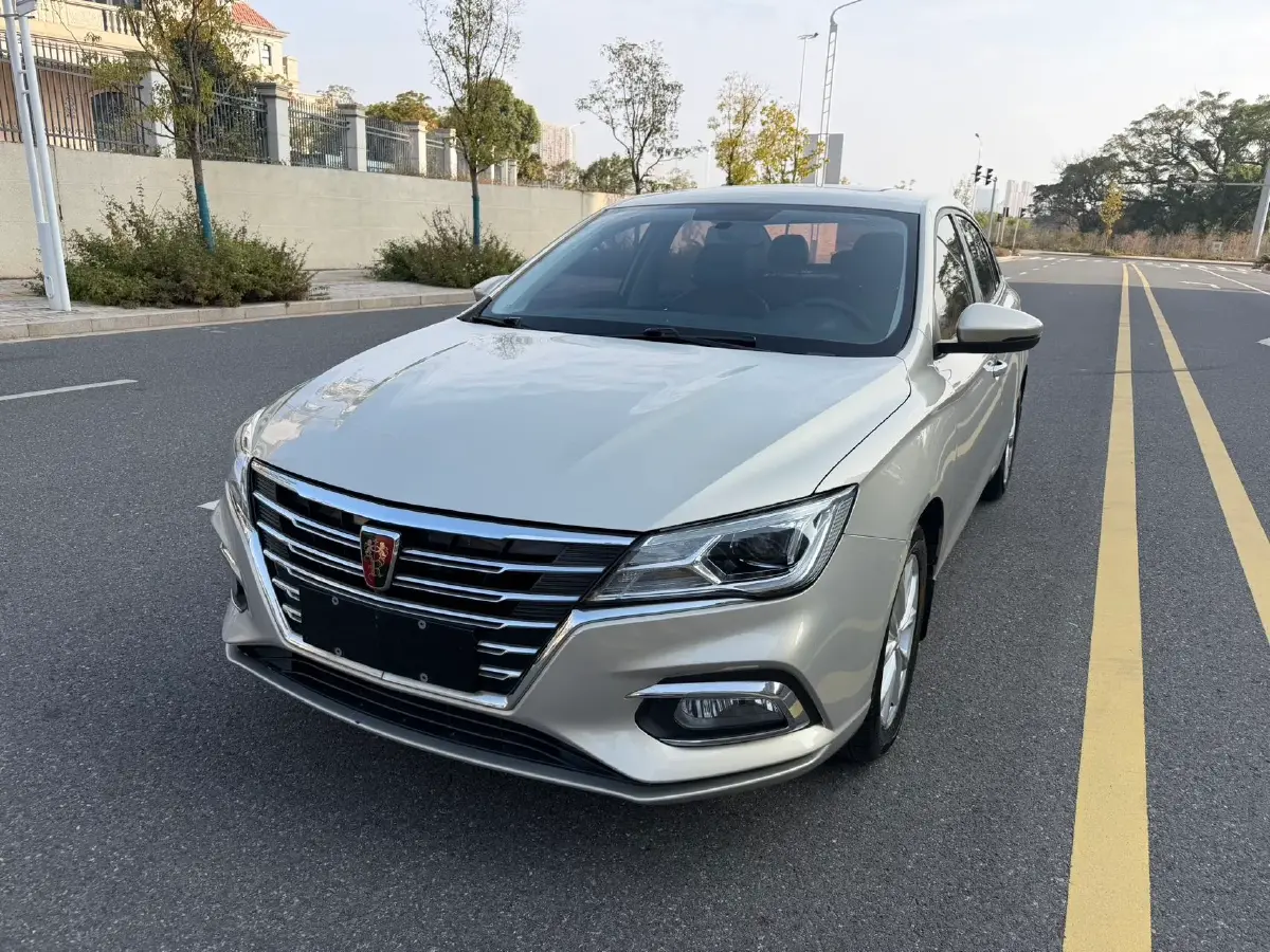 2020 Roewe i5 1.5L 120HP L4 CVT