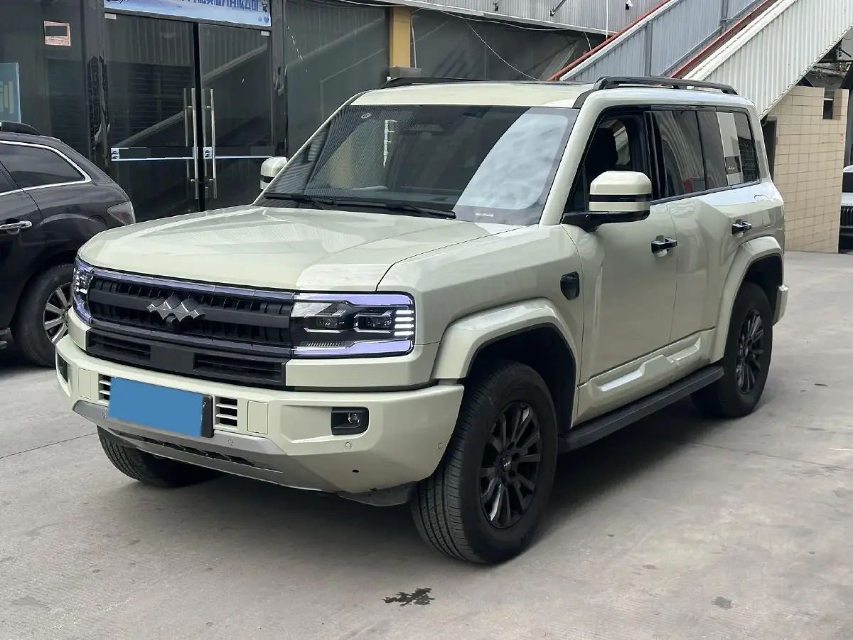 2025 FangChengBao Bao 5 1.5T 194HP L4 E-CVT PHEV 31.8KWH