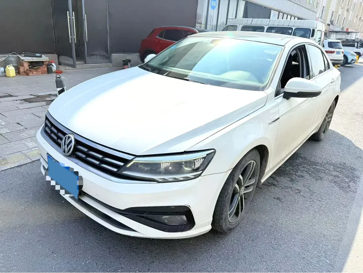 2019 Volkswagen Passat 1.4T 150HP L4 7DCT